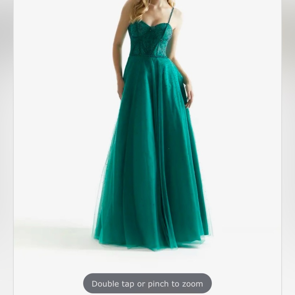 Mori Lee size 8 green Prom Dress